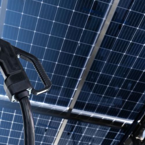 Electric,Vehicles,Charging,Station,That,Takes,Energy,From,Solar,Panels.